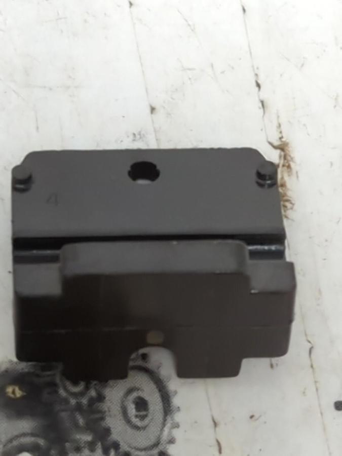 TYCO ELECTRIC/BUCHANAN,# 530,TERMINAL BLOCK END SECTION LOT OF 180 NOS