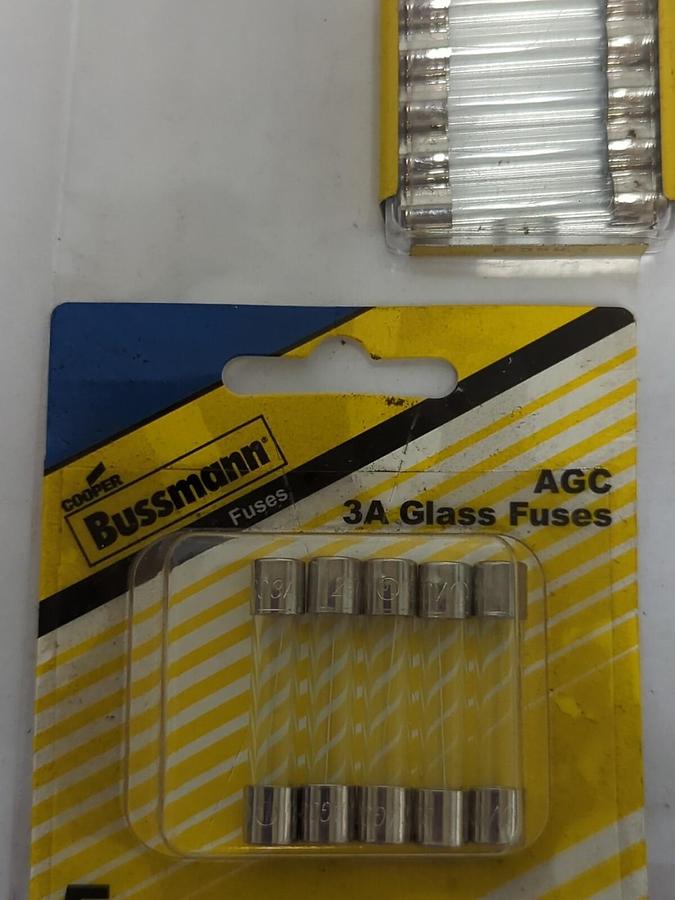 COOPER BUSSMANN,AGC-3,GLASS TUBE FUSES LOT OF 25 NEW