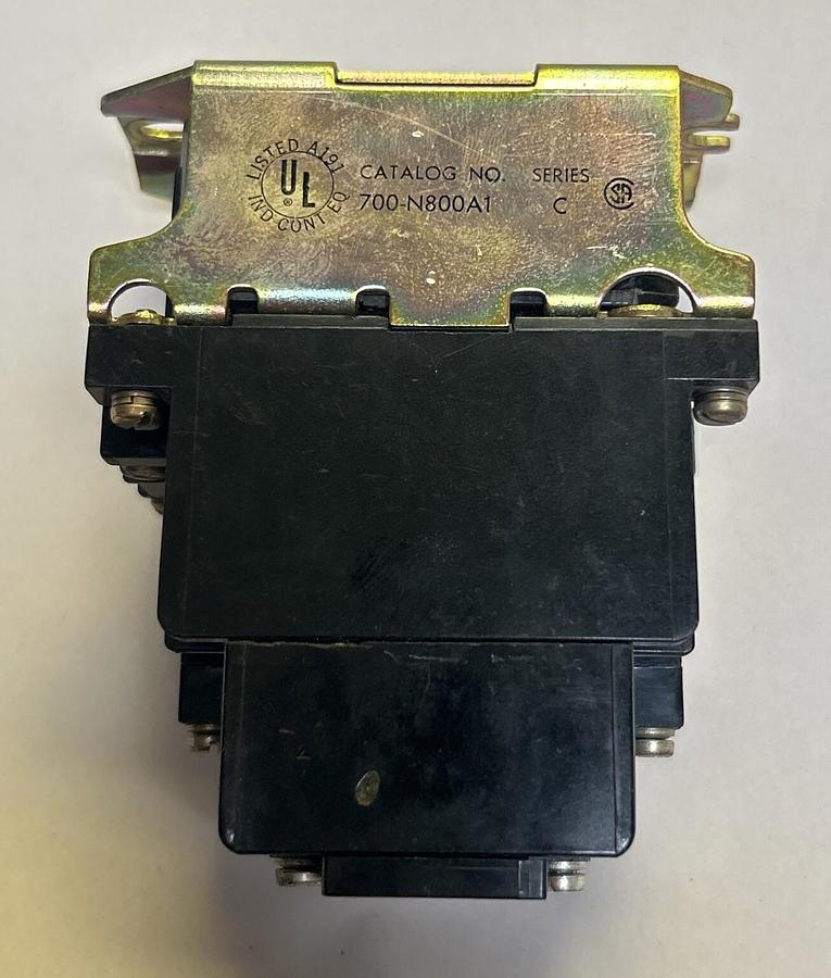 Used ALLEN BRADLEY,700-N800A1,CONTROL RELAY