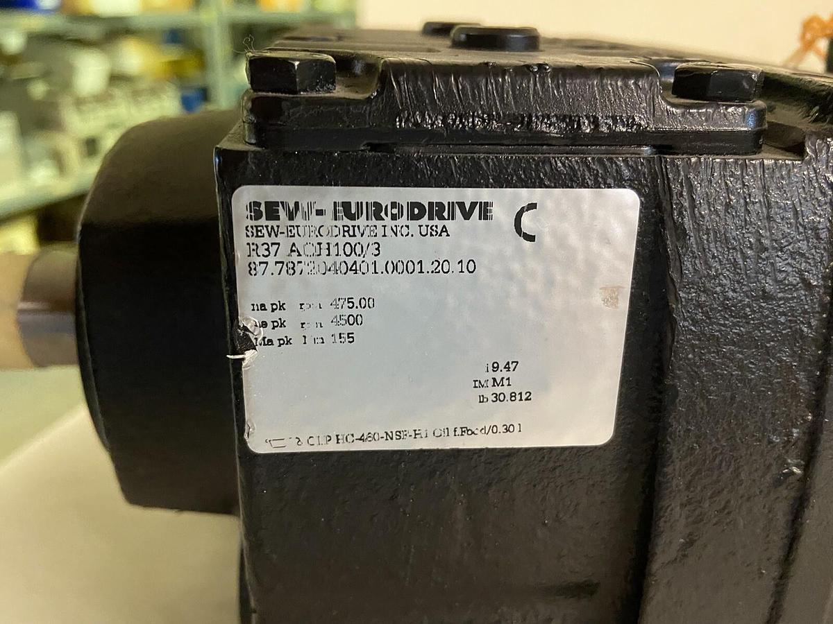 SEW Eurodrive,R37-AQH100/3 4500/475RPM,Gear Reducer Ratio 9.47