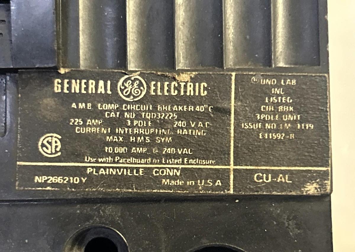 Used GENERAL ELECTRIC,TQD32225,CIRCUIT BREAKER 225A 240V 3P