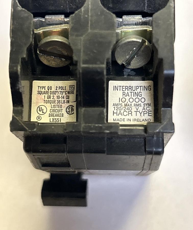 Used SQUARE D,QO220,CIRCUIT BREAKER 20A 120/240V 2P