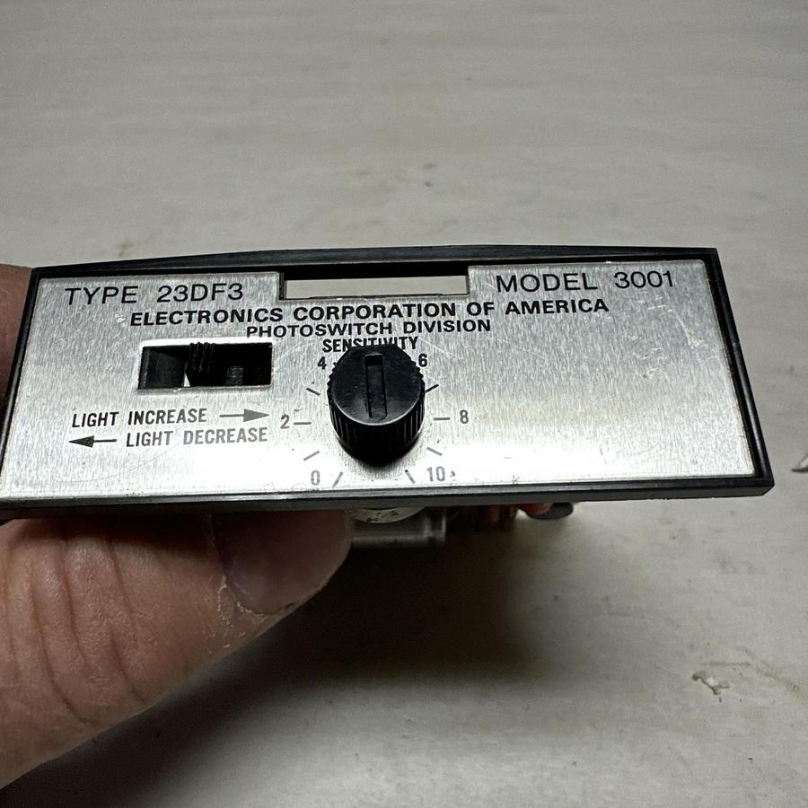 Used Electronics Corporation,3001,Type 23DF3 Photoswitch Module