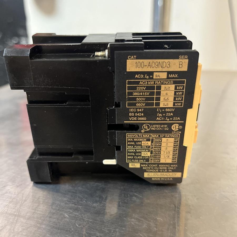 Used ALLEN BRADLEY,100-A09ND3,CONTACTOR 9A 3P 120V COIL