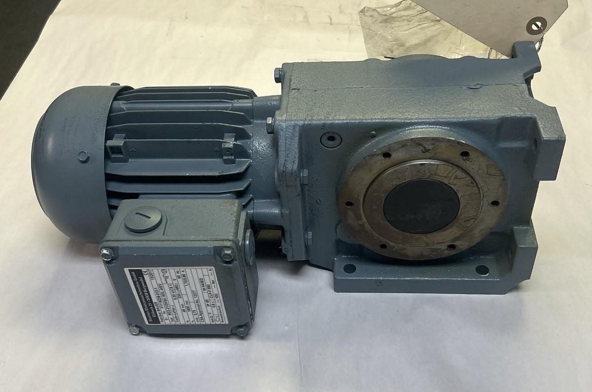 Used BAUER,SG2-21/DK64-163L-AS/V,GEAR MOTOR 0.30KW 1600RPM 460V