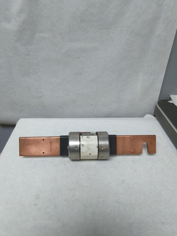 COOPER BUSSMANN,FRS-R-225,FUSETRON 225 AMP FUSE NOS