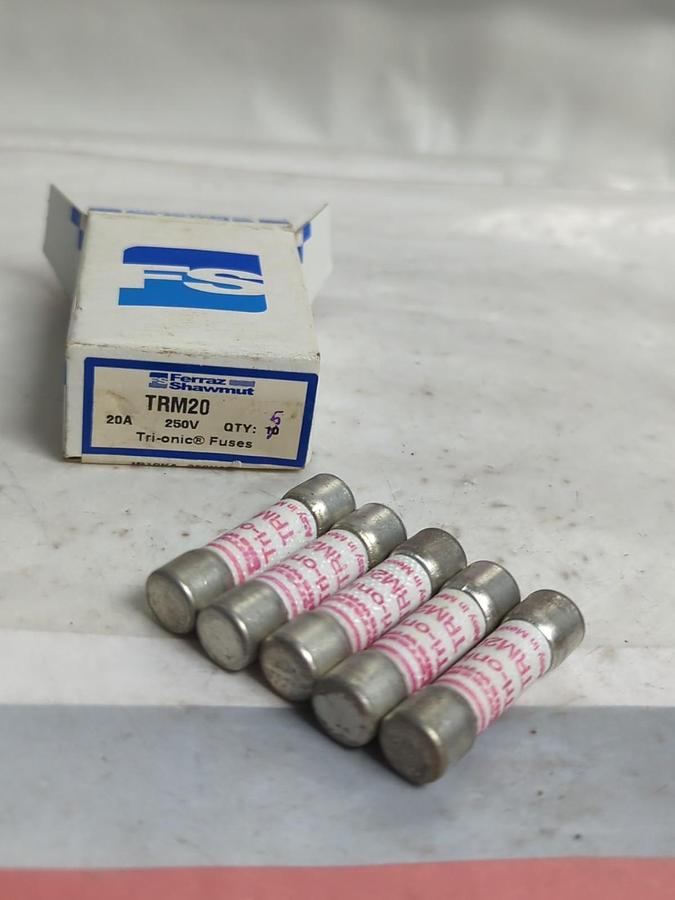 FERRAZ SHAWMUT,TRM20,TRI-ONIC 20 AMP FUSES BOX OF 5 NOS