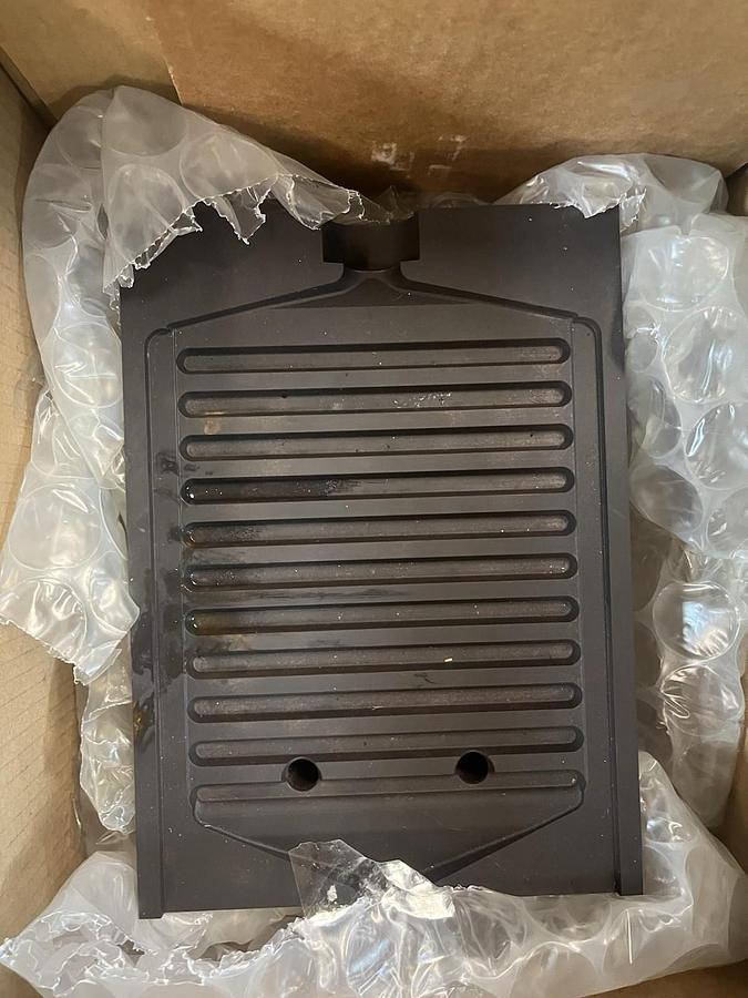 MIDLAND,180X250-SOLID-5LJLSC,DIE CASTING CHILL VENT ASSEMBLY SET OF 2