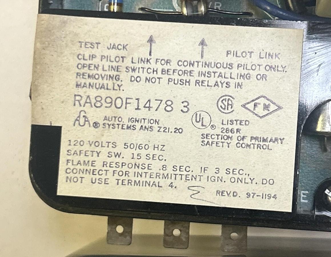Used HONEYWELL,RA890F-1478,FLAME CONTROL SAFETY RELAY