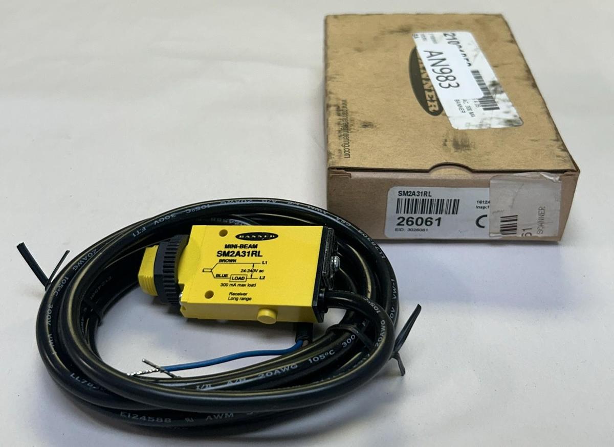 BANNER ENGINEERING,SM2A31RL,PHOTOELECTRIC SENSOR RECEIVER NEW