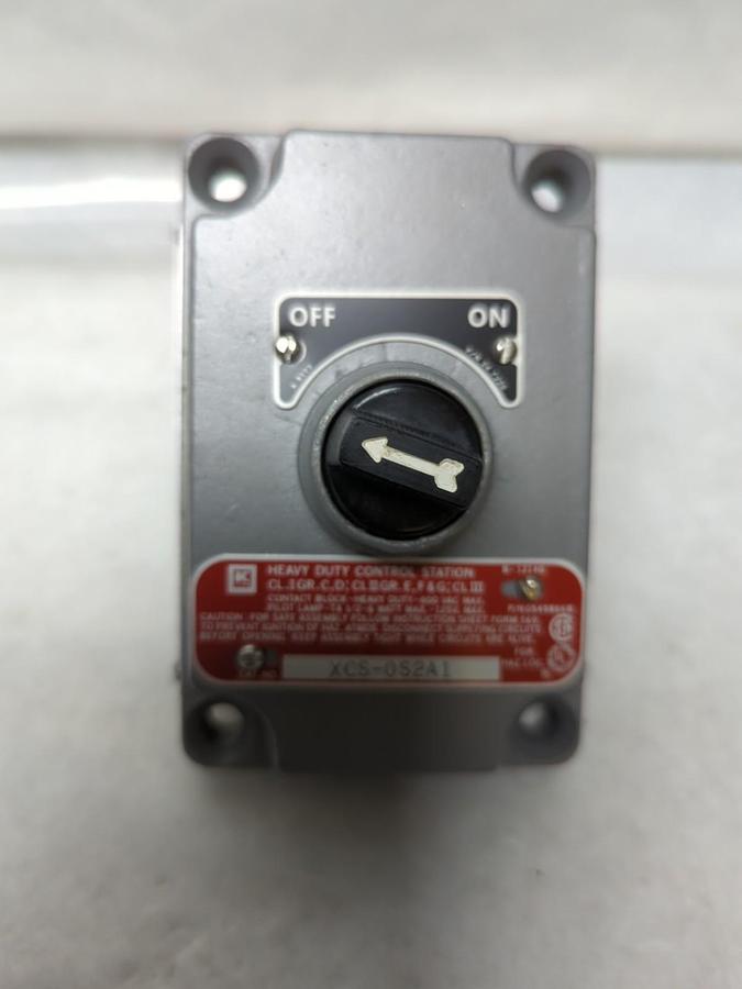 Used KILLARK,XCS-0S2A1,2-POSITION SELECTOR SWITCH PRE-OWNED