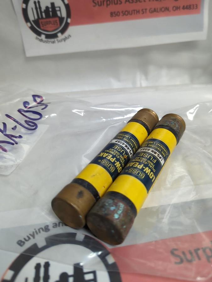 Used COOPER BUSSMANN,LPS-RK-60SP,LOW-PEAK FUSE 60 AMP LOT OF 2 PRE-OWNED