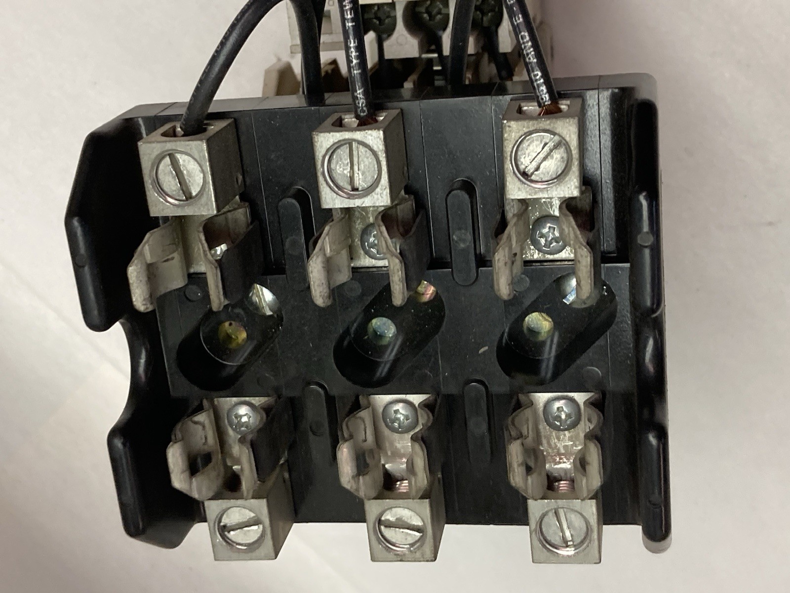 Used Cutler-Hammer,C306DN3,Overload Relay Ser B1 w/C320KGS1 Terminal Block Ser A2