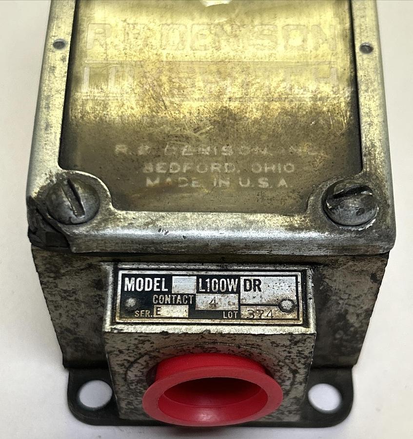 Used RB DENISON,L100WDR,LIMIT SWITCH