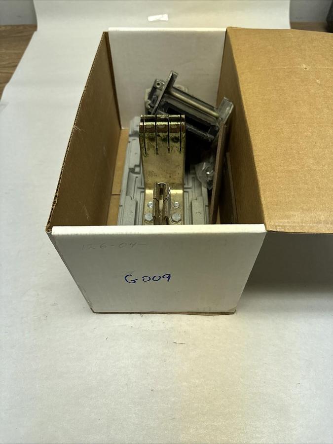 Used ITE,JN-425,400 Amp Fused Disconnect Replacement Contact Block (G009)