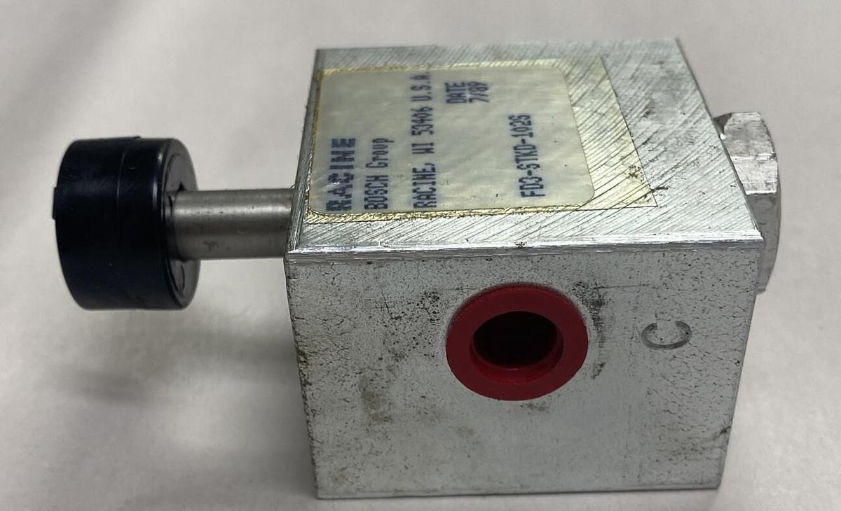 Bosch Racine,FD3-STKD-102S,Hydraulic Valve NOS