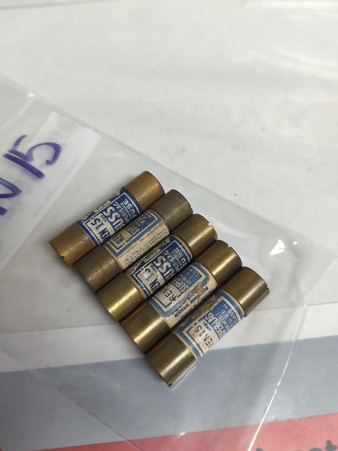 COOPER BUSSMANN,REN15,RENEWABLE 15 AMP FUSE LOT OF 5 PRE-OWNED