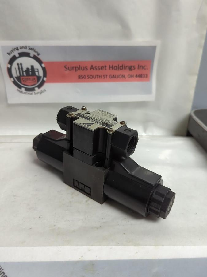 Used DAIKIN,KS0-G0Z-4CP-30,SOLENOID VALVE DC24V PRE-OWNED