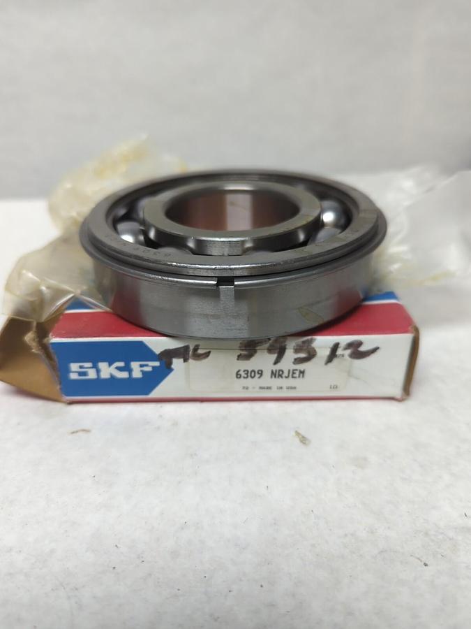 SKF,6309NRJEM,DEEP GROOVE BALL BEARING WITH SNAP RING NOS