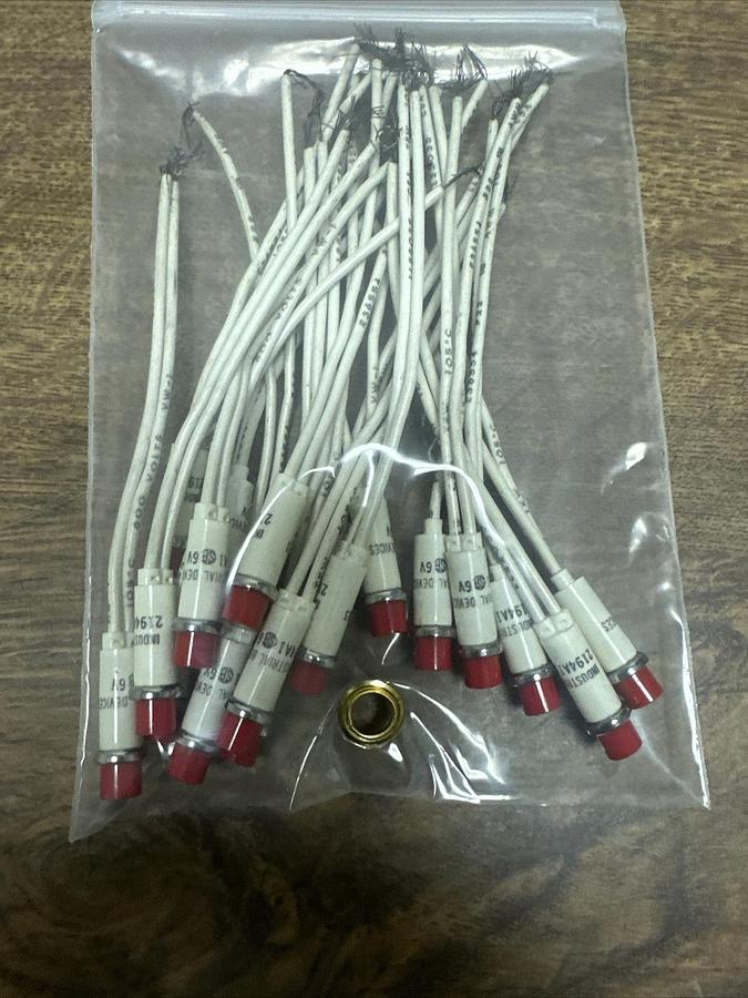 IDI,2194A1,6V Red Indicating Light LOT of 19