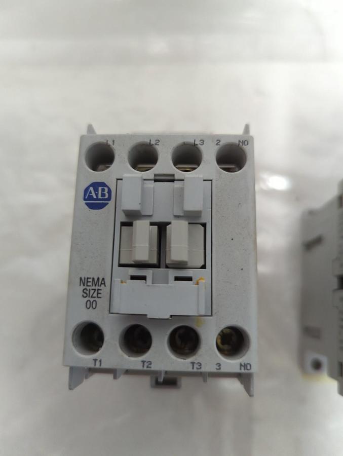 Used ALLEN BRADLEY,500-TO*930,SERIES D CONTACTOR NEMA SIZE 00 LOT OF 2 PRE-OWNED