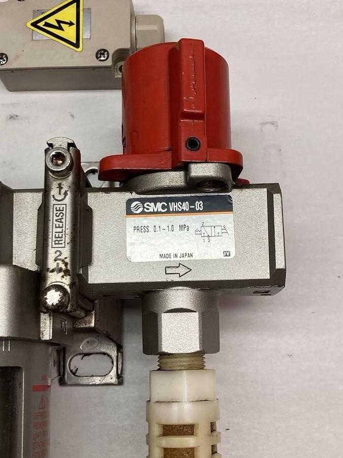 Used SMC,AF40-03D,Pneumatic Filter Assembly w/AR40-03G amd AL40-03