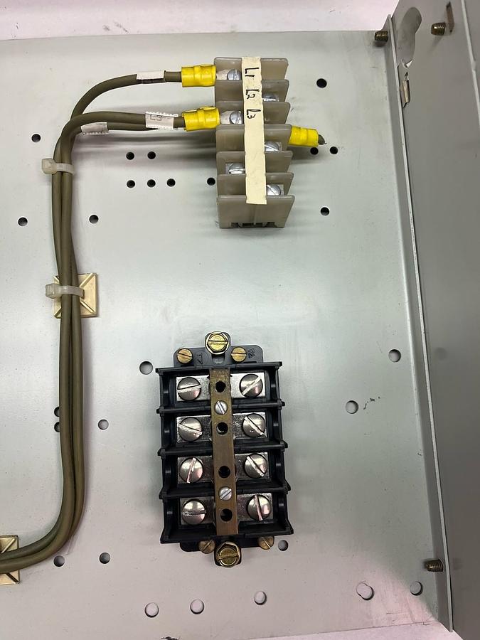 Used WESTINGHOUSE,IQ DATA PLUS II,MCC BUCKET 12" 480V