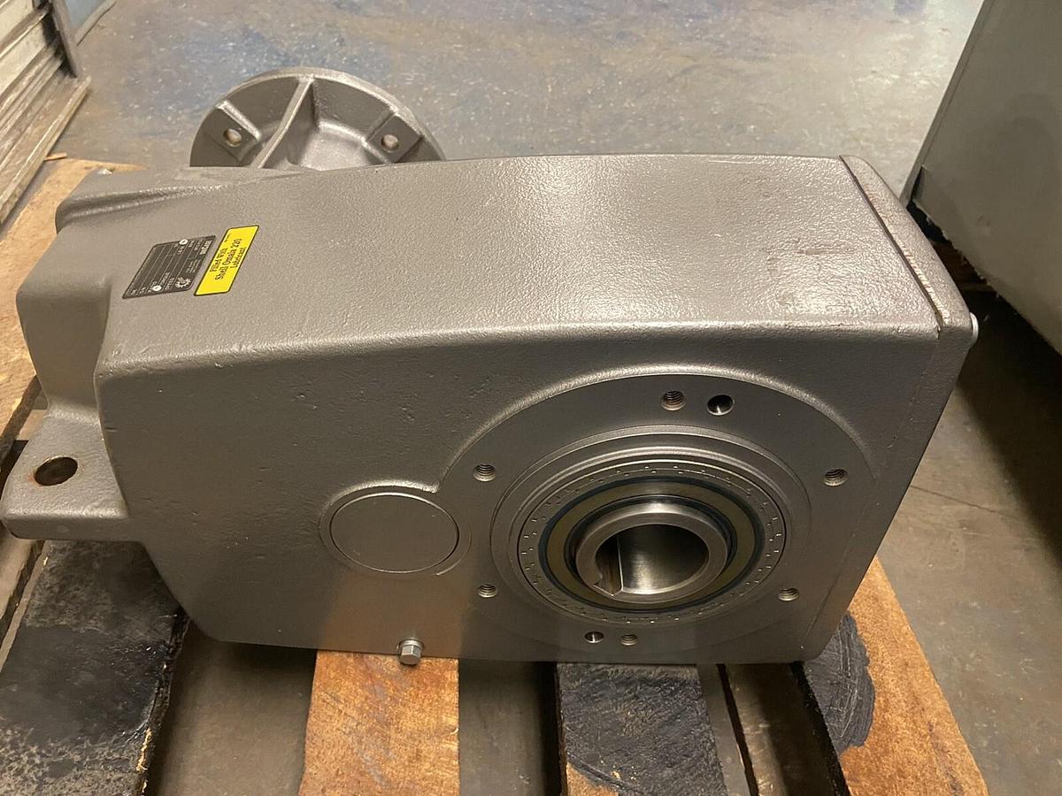 Nord,SK 5282AZN250TC,Gear Reducer Ratio 30.50 Torque 25665Lb-IN Speed 57RPM