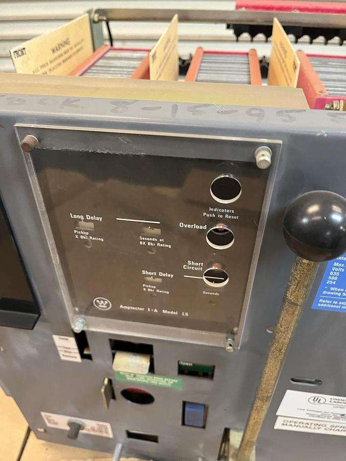 Used WESTINGHOUSE,DS-206,LOW VOLTAGE AC POWER BREAKER 800 AMPS 635V
