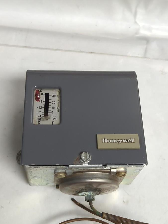 Used HONEYWELL,L480B-1247,THERMOSTAT TEMPERATURE CONTROLLER PRE-OWNED