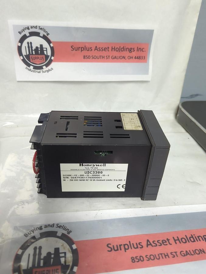 Used HONEYWELL,UDC3300,TEMPERATURE CONTROLLER 90-250VAC PRE-OWNED