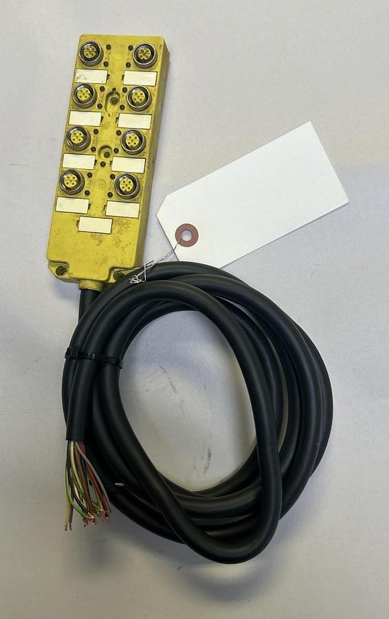 Used BALLUFF,C04T8R00PB050M,SPLITTER AND JUNCTION BLOCK 8 PORT