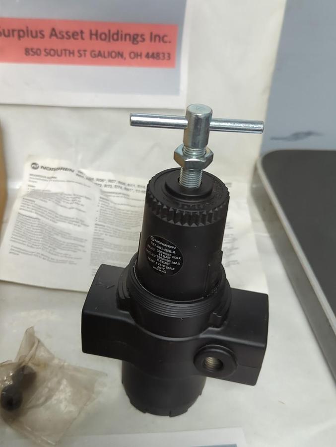 NORGREN,R17-601-NNLA,3/4 INCH REGULATOR INLET 300PSIG OUTLET 125PSIG NOS