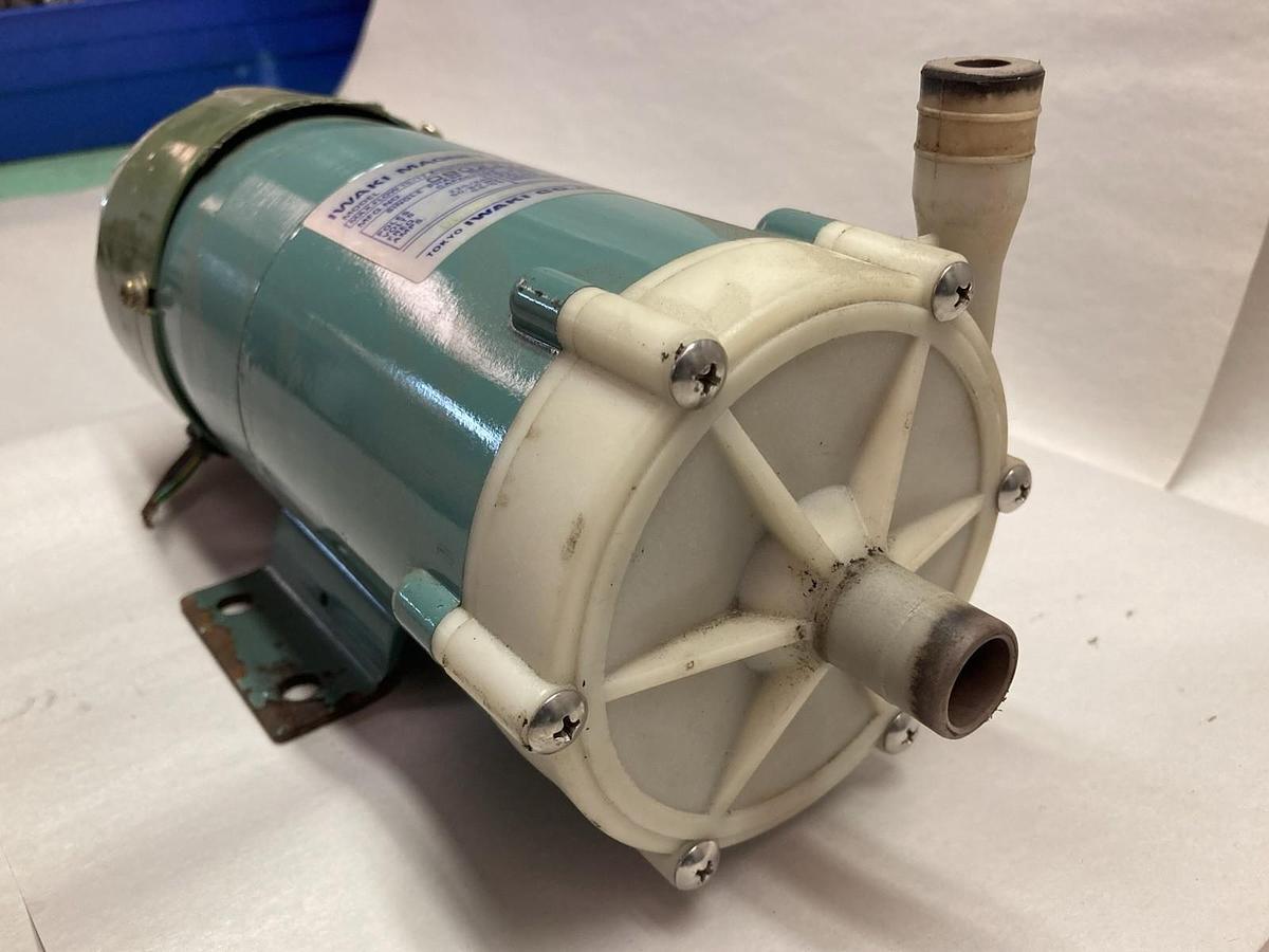 Used Iwaki,MD-30RZ,2-Pole Magnet Pump 220/240V 50/60Hz
