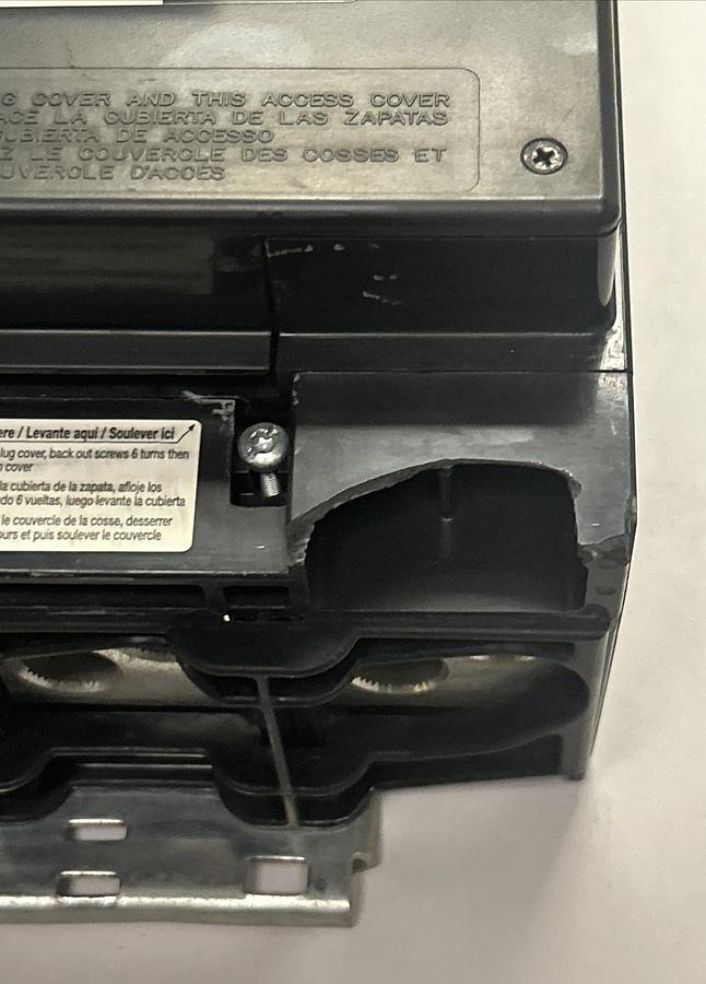 Used SQUARE D,LX36250G,I-LINE MOLDED CASE CIRCUIT BREAKER 600V 250A