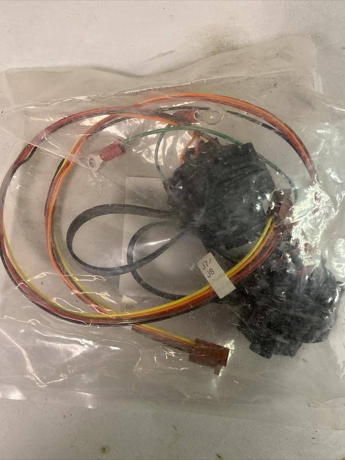 Used DOMINO,PD/SE,CONNECTOR ASSY