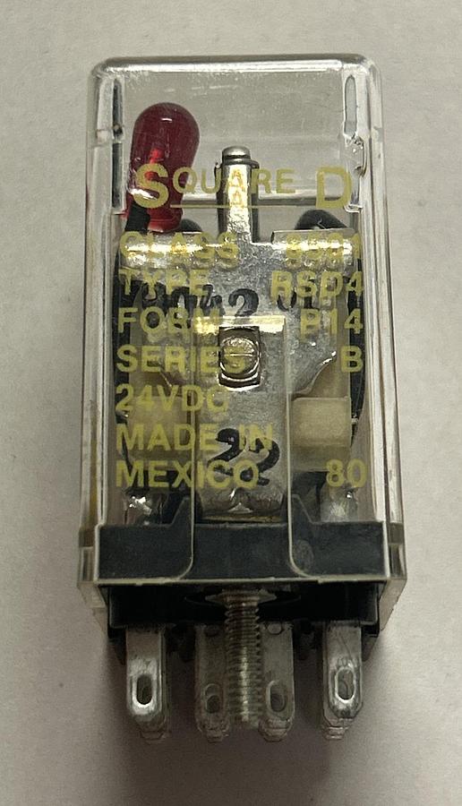 Used SQUARE D,8501-RSD4,RELAY 3AMP 24VDC 14PIN NEW
