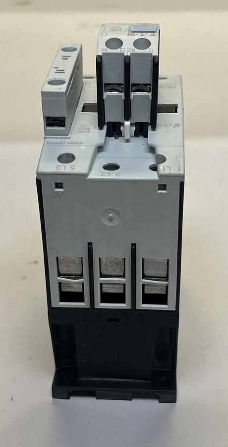 Used EATON,XTCE040D,CONTACTOR 110/120V