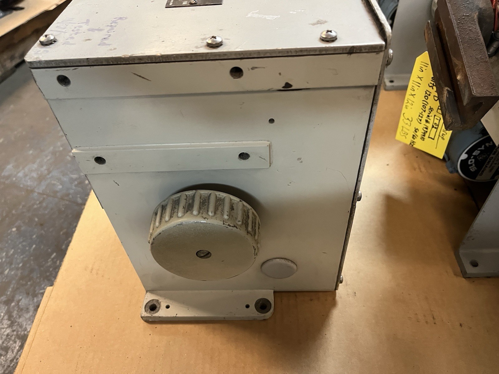Used HONEYWELL,0102640-1-200-00010000-00,TEMPERATURE CONTROLLER