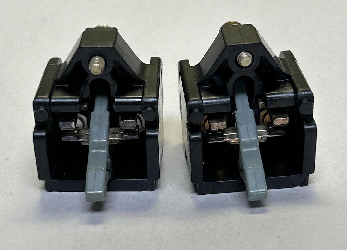 ALLEN BRADLEY,1495-F1,AUXILIARY CONTACT LOT OF 2 NOS