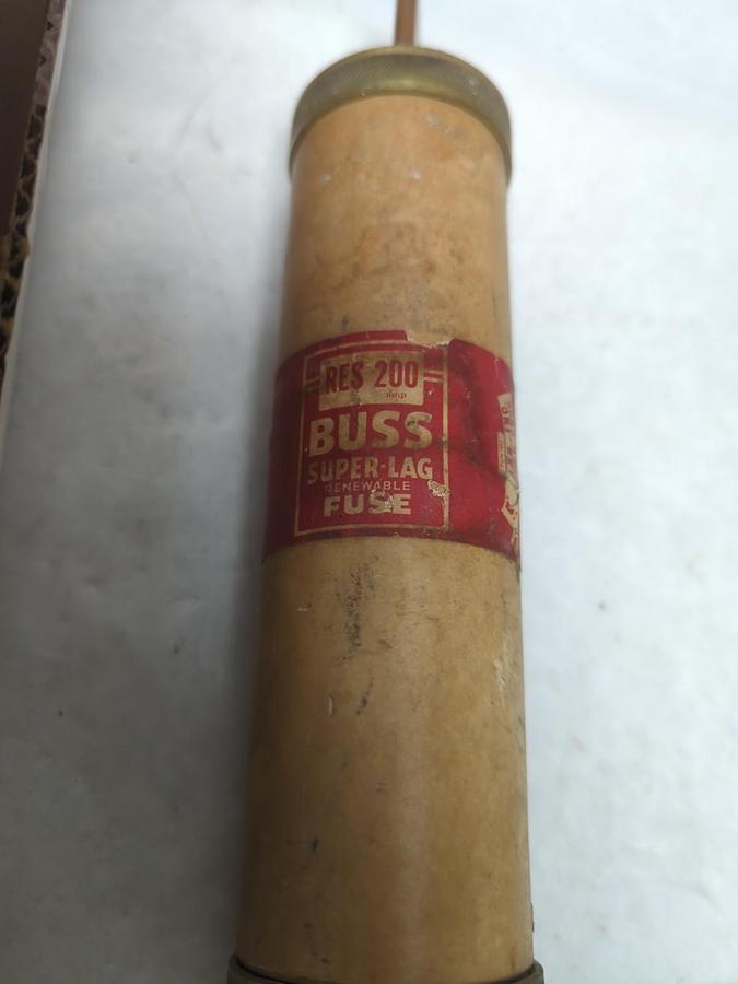 Used COOPER BUSSMANN,RES-200,SUPER-LAG RENEWABLE 200 AMP FUSE PRE-OWNED