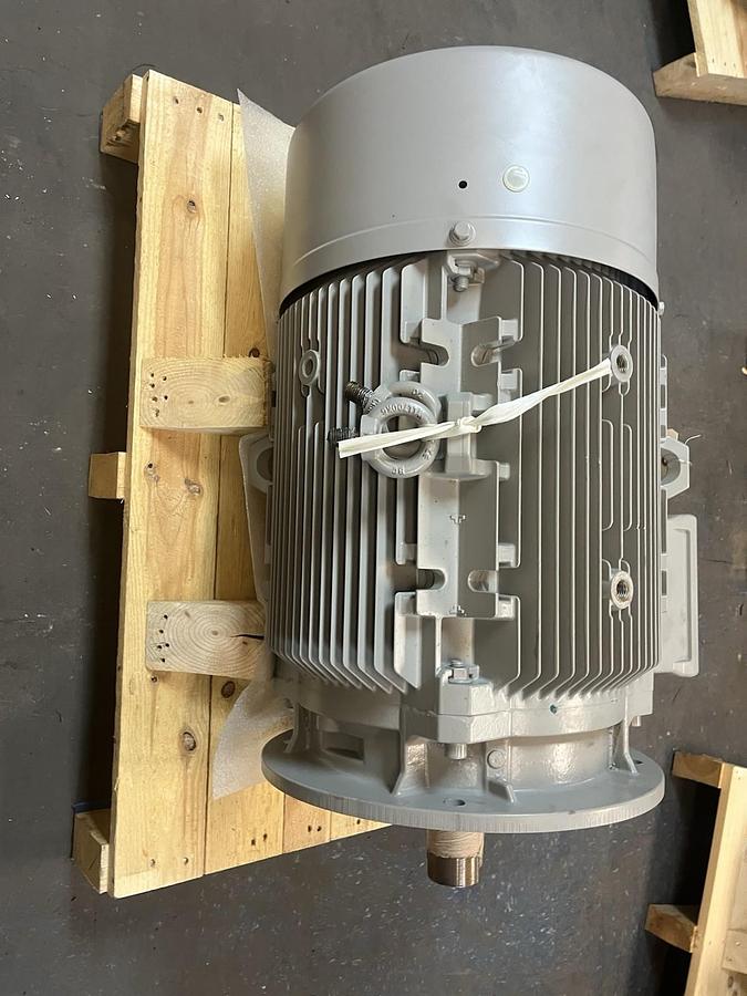 SIEMENS,1LA92062WA61-ZT00,MOTOR 30kW 400/690V 3PH 2950RPM 200L