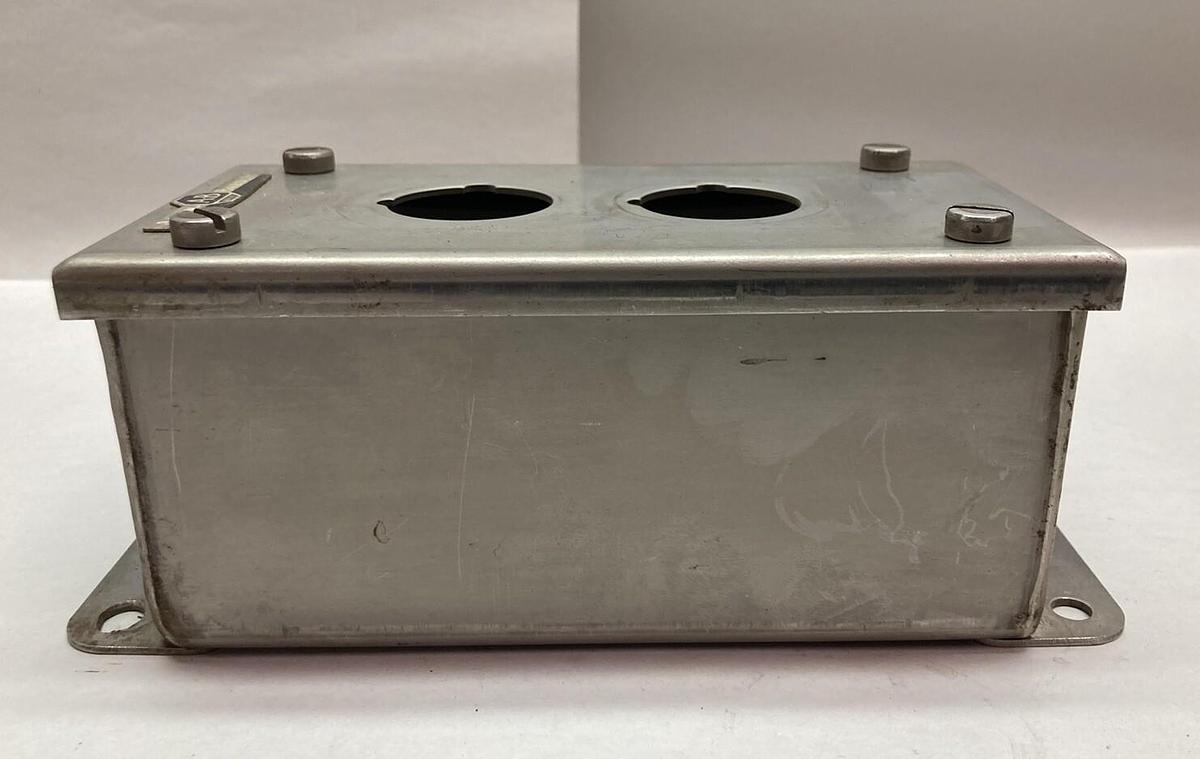 Used Allen-Bradley,800H-2HA4 N,Stainless Steel Puch Button Enclosure