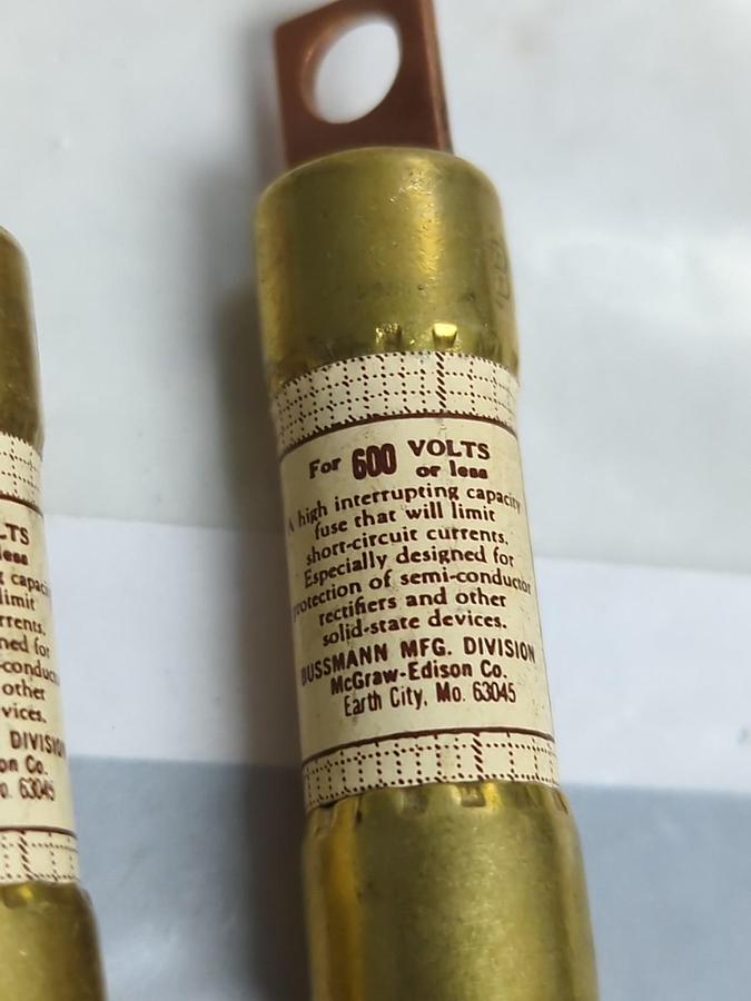 Used COOPER BUSSMANN,KAC-5,TRON 5 AMP FUSE LOT OF 2 PRE-OWNED