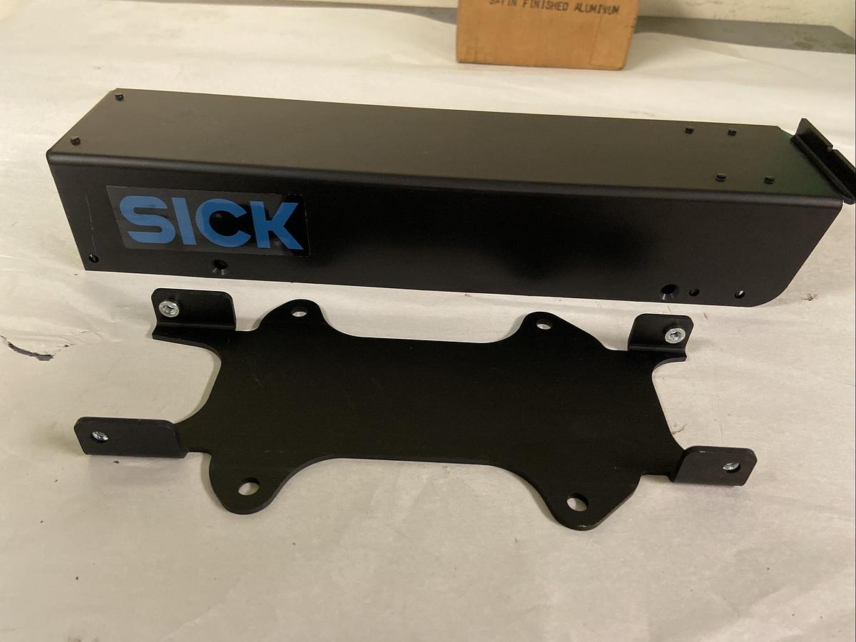 SICK,2-031-376 WSG-DSDT,WEATHER PROTECTIVE HOUSING No Hardware