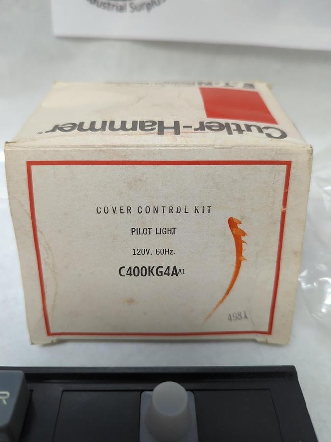 CUTLER-HAMMER,C400KG4A,COVER CONTROL KIT PILOT LIGHT 120V 60HZ NOS
