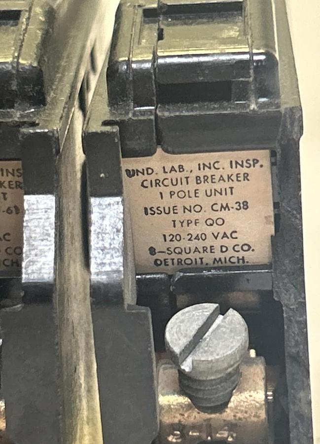 Used SQUARE D,QO115,CIRCUIT BREAKER 15A 120/240V 1P LOT OF 9