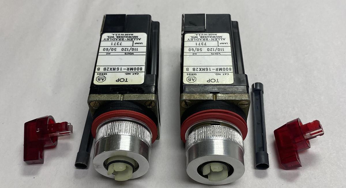 Allen Bradley,800MR-16HA2BRA,2 Position Illuminated Selector Switch Lot Of 2 NOS