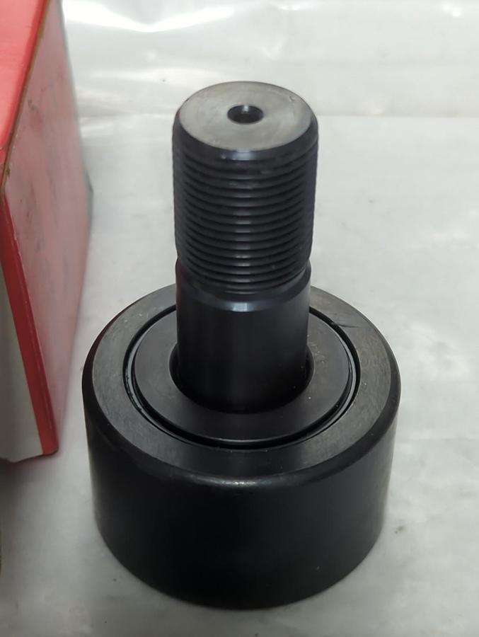 MCGILL,CF2-1/2SB,LUBRI-DISC CAM FOLLOWER NOS