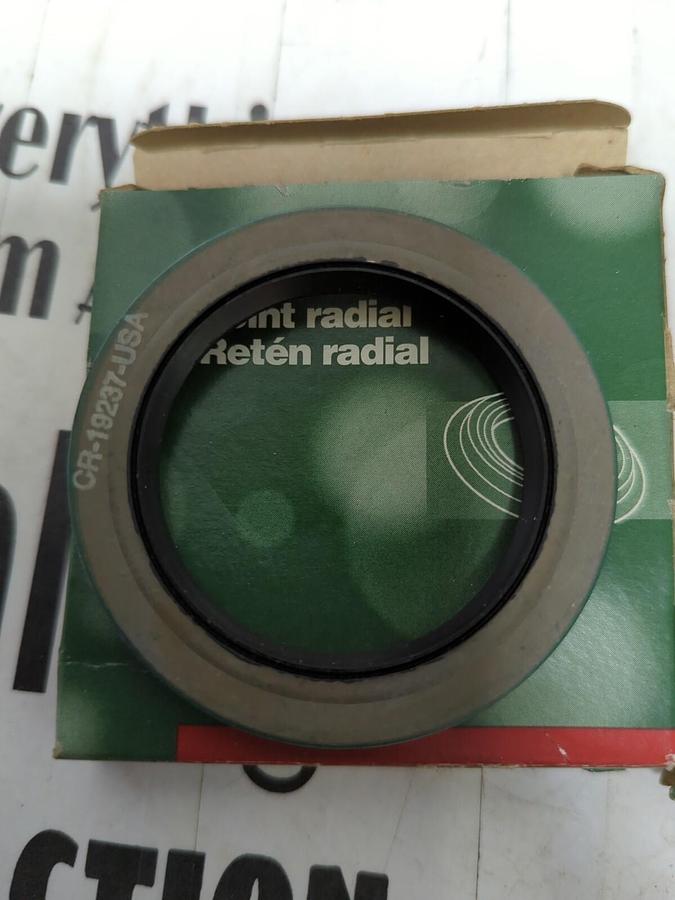 CHICAGO RAWHIDE,19237,OIL SEALS LOT OF 2 NOS